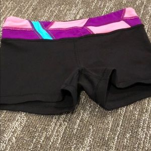 IVIVVA SHORTS